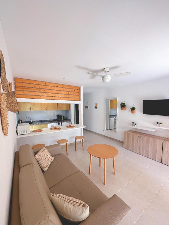 Seaside Apartment Corralejo : A Cozy Holiday Home In A Peaceful Well Located Green Complex Exterior foto